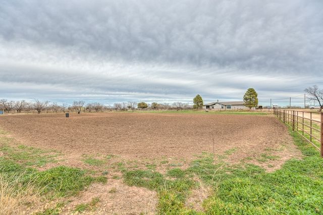 6650 Treece Rd, San Angelo, TX 76905