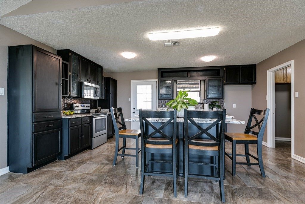 Image 11 of property listing at 6650 Treece Rd, San Angelo, TX 76905