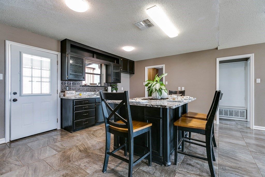 Image 12 of property listing at 6650 Treece Rd, San Angelo, TX 76905