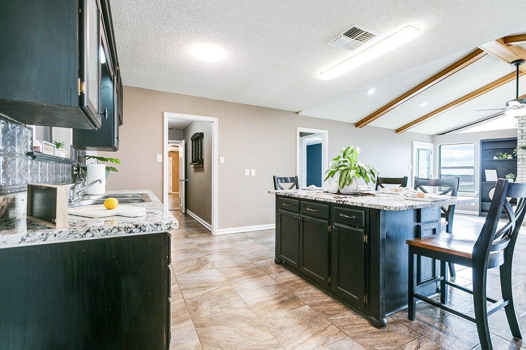 Image 13 of property listing at 6650 Treece Rd, San Angelo, TX 76905