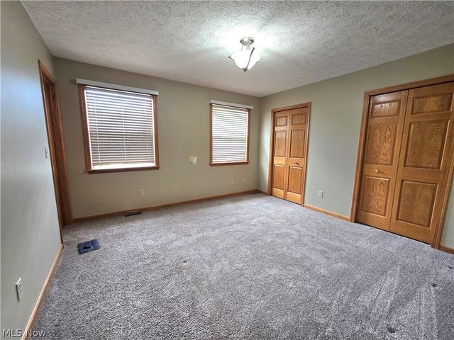 1742 Steese Road, Green, OH 44685
