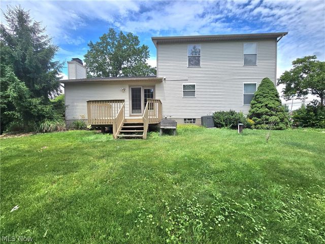 1742 Steese Road, Green, OH 44685