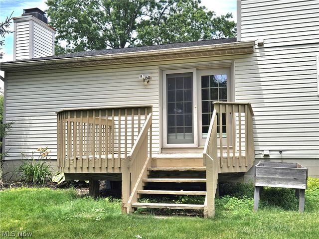 1742 Steese Road, Green, OH 44685