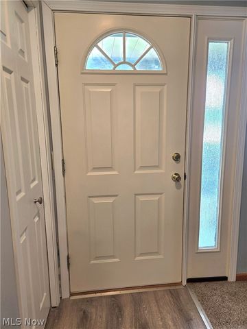 1742 Steese Road, Green, OH 44685