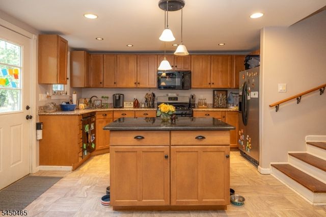 5 Clark St, Spotswood Boro, NJ 08884