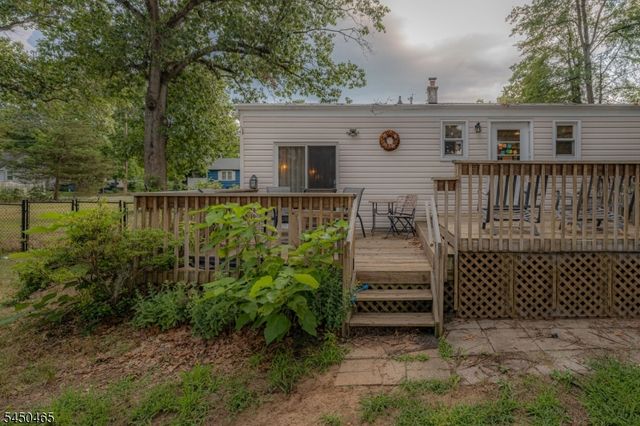 5 Clark St, Spotswood Boro, NJ 08884