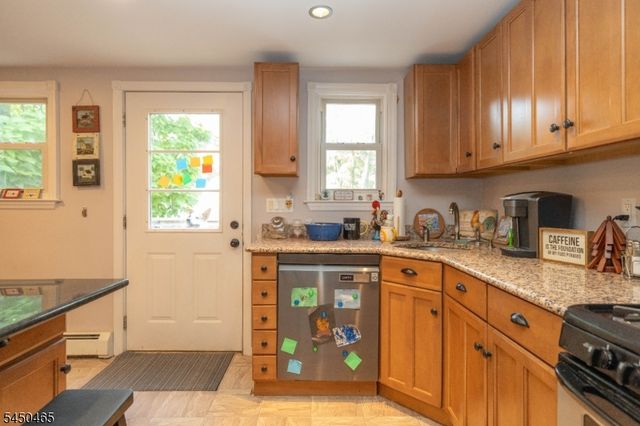 5 Clark St, Spotswood Boro, NJ 08884