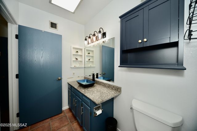 1360 W Camino Alicante, Green Valley, AZ 85622