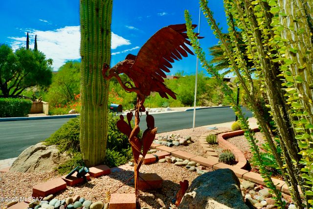 1360 W Camino Alicante, Green Valley, AZ 85622