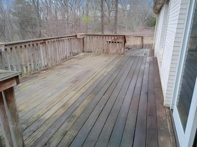 8046 Harvest Hill Drive, Roscoe, IL 61073