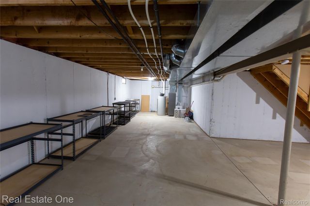 146 Jordyn Way, Oxford Village, MI 48371