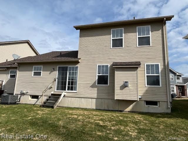 146 Jordyn Way, Oxford Village, MI 48371