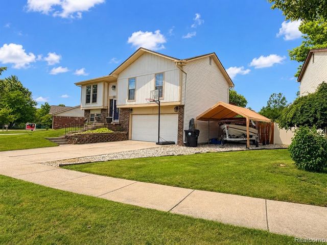 25436 Montebello Drive, Trenton, MI 48183