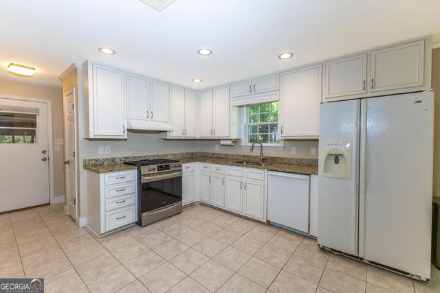 230 Whitney Way, Fayetteville, GA 30214