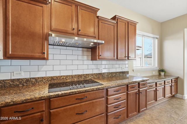 18116 W WILLOW Drive, Goodyear, AZ 85338