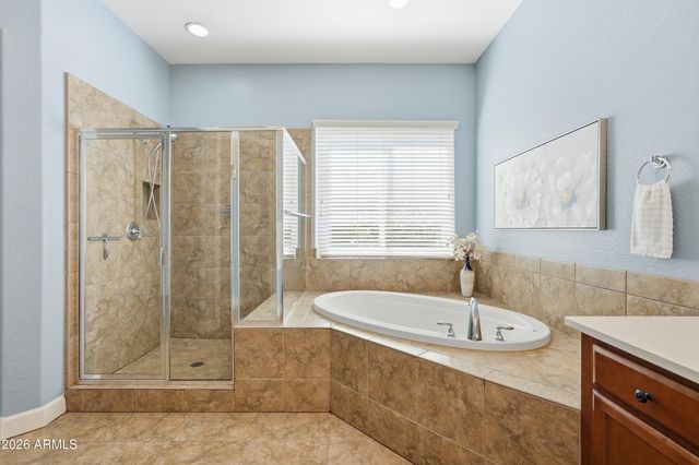 18116 W WILLOW Drive, Goodyear, AZ 85338