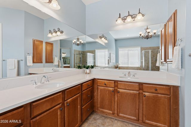 18116 W WILLOW Drive, Goodyear, AZ 85338