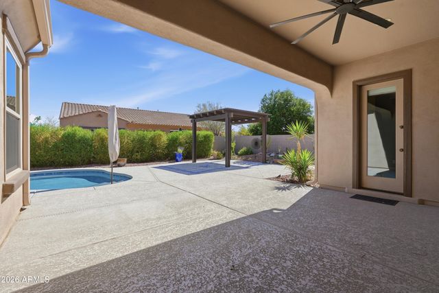 18116 W WILLOW Drive, Goodyear, AZ 85338