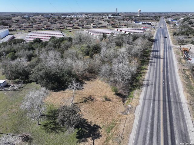 2500 S Washington, Beeville, TX 78102