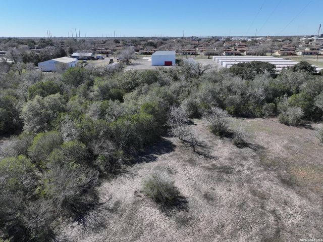 2500 S Washington, Beeville, TX 78102