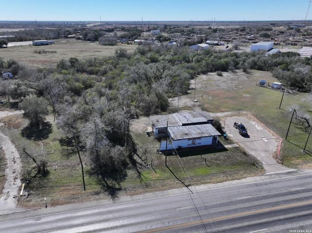 2500 S Washington, Beeville, TX 78102