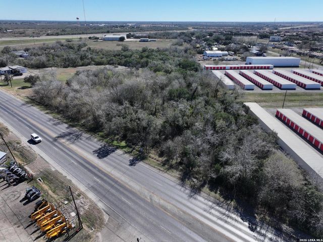 2500 S Washington, Beeville, TX 78102