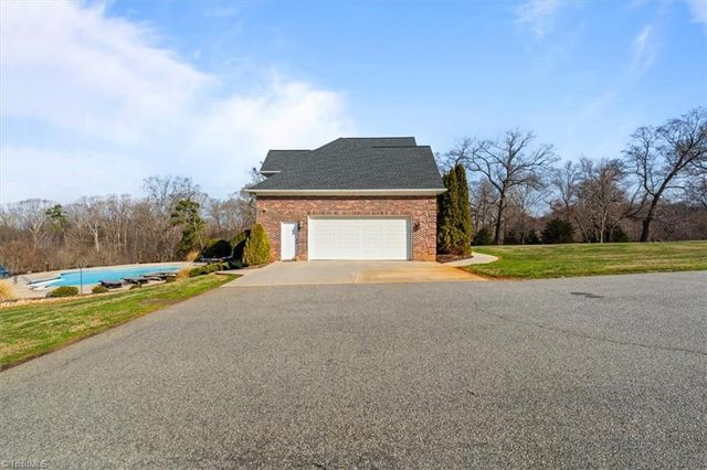 7653 Adams Farm Road, Randleman, NC 27317