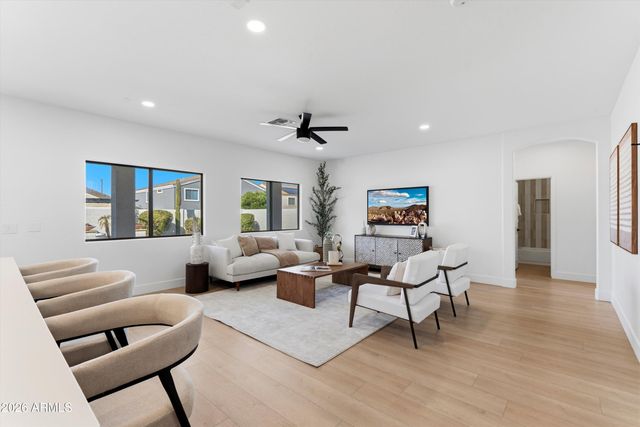 2563 E ROBB Lane, Phoenix, AZ 85024