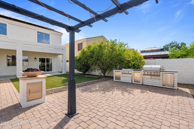 2563 E ROBB Lane, Phoenix, AZ 85024