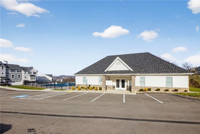 435 Greenwood Dr., North Strabane, PA 15317