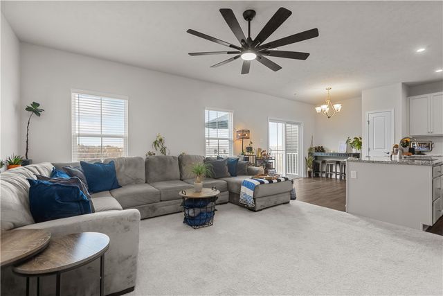 435 Greenwood Dr., North Strabane, PA 15317