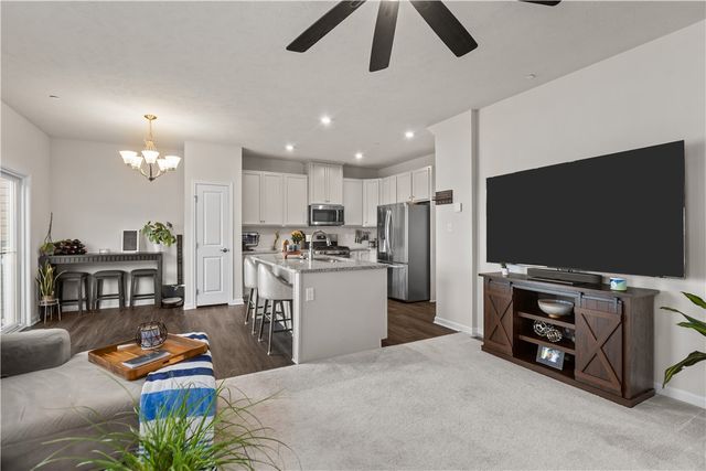 435 Greenwood Dr., North Strabane, PA 15317