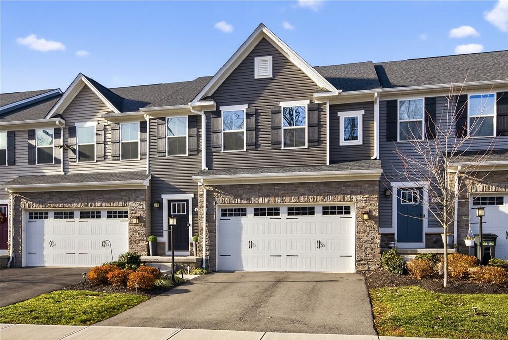 435 Greenwood Dr., North Strabane, PA 15317