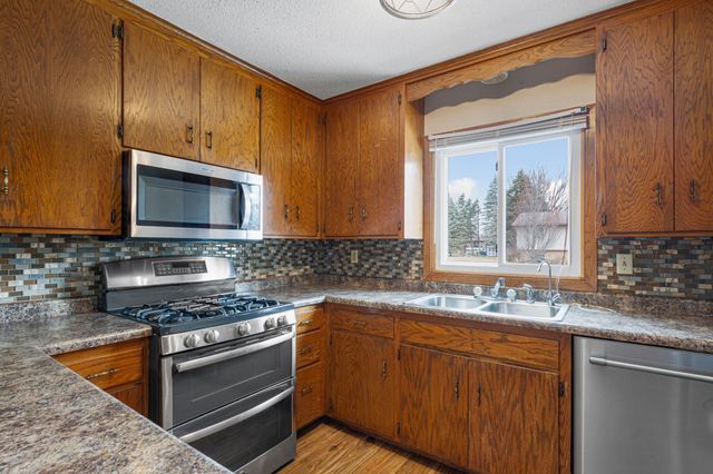 8350 208th Street W, Lakeville, MN 55044