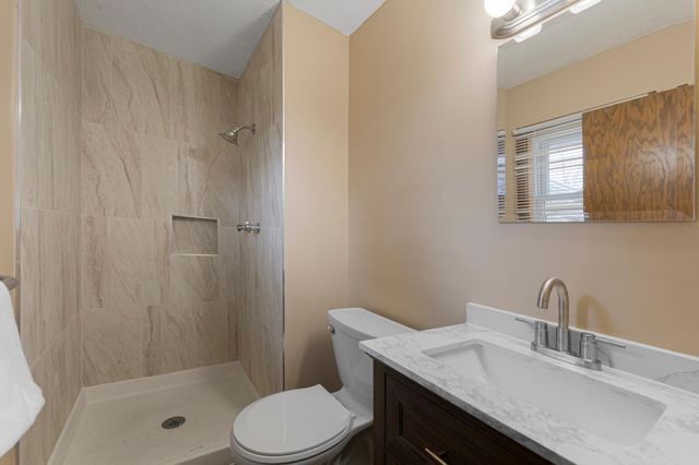 8350 208th Street W, Lakeville, MN 55044