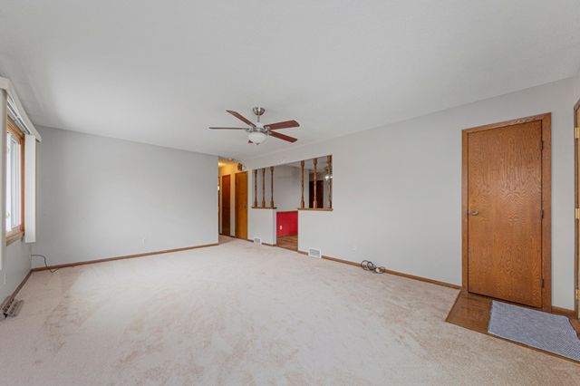 8350 208th Street W, Lakeville, MN 55044