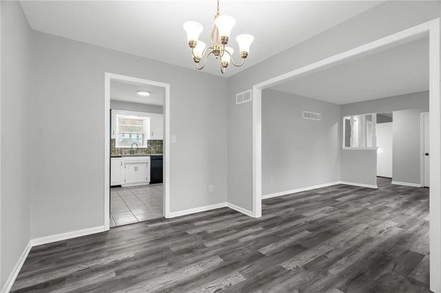 17908 E Cheyenne Drive, Independence, MO 64056
