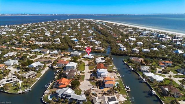 930 Kings Crown DR, Sanibel, FL 33957