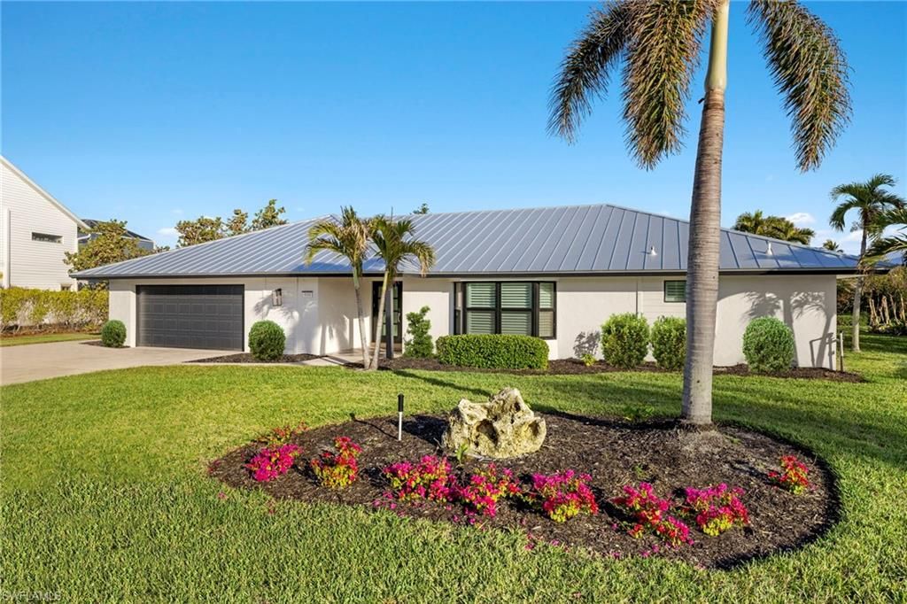 930 Kings Crown DR, SANIBEL, FL 33957 — photo 2