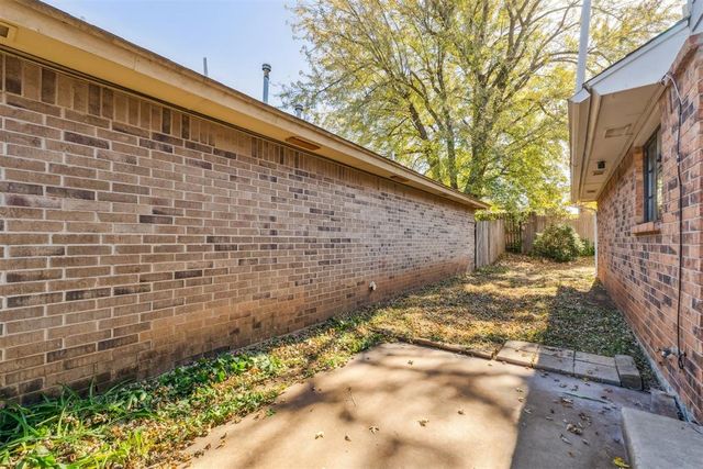 7734 Doris Drive, Oklahoma City, OK 73162