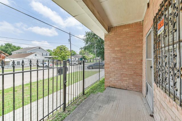 7846 Dayton Street, Houston, TX 77012
