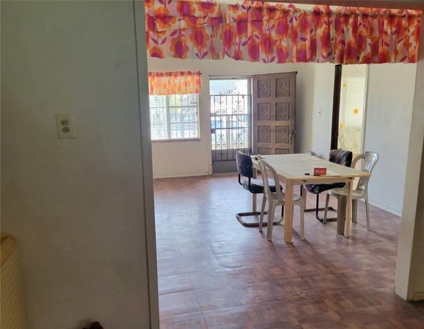 7846 Dayton Street, Houston, TX 77012