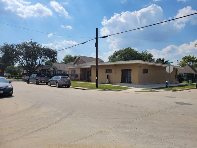 7846 Dayton Street, Houston, TX 77012