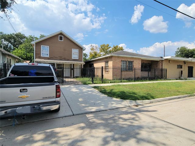 7846 Dayton Street, Houston, TX 77012