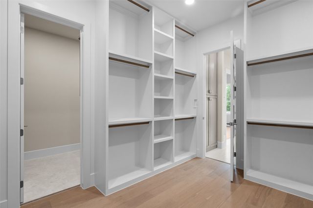 2300 Candlestick Drive, Granbury, TX 76049