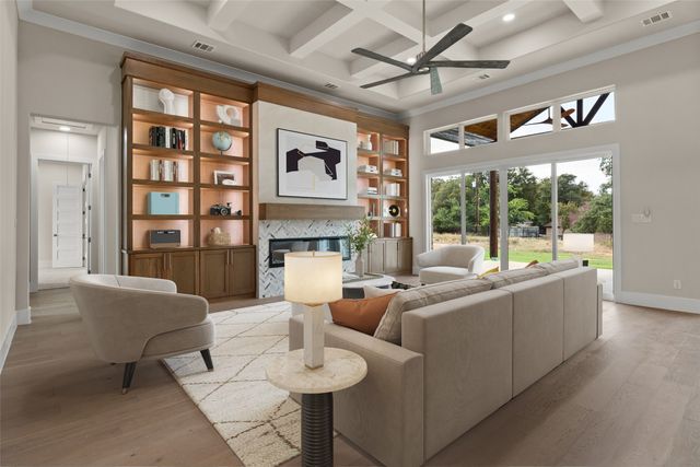 2300 Candlestick Drive, Granbury, TX 76049