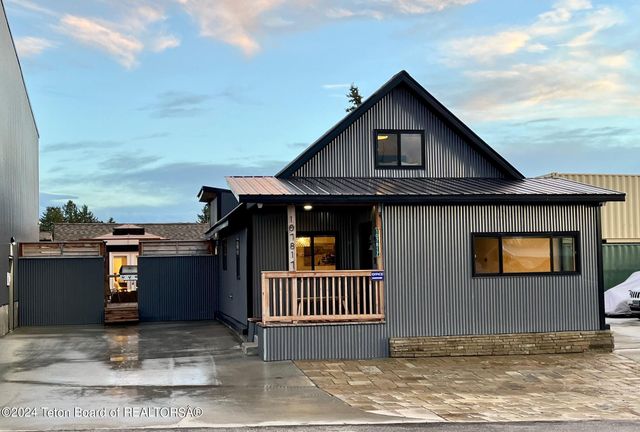 107817 HWY 89, Etna, WY 83118