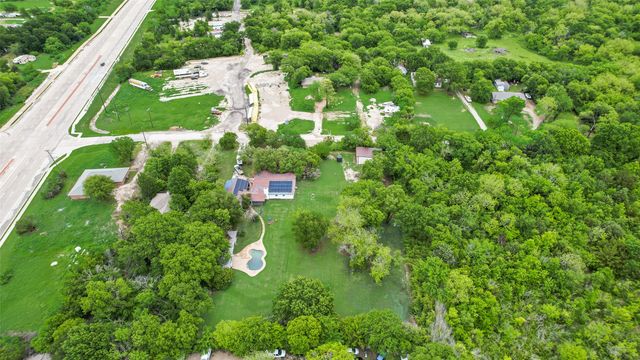 1809 N Trinity Road, Denton, TX 76208