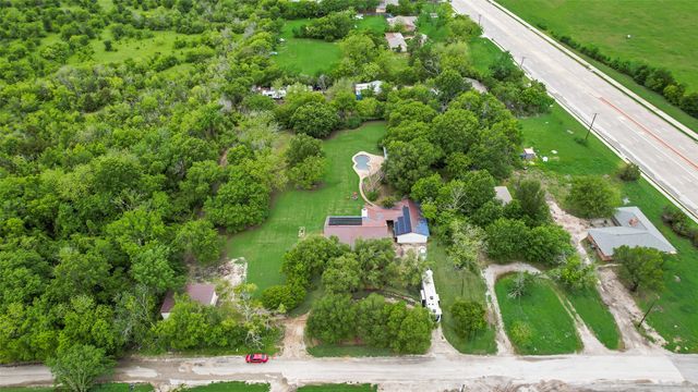 1809 N Trinity Road, Denton, TX 76208