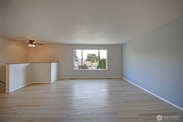 2029 Baymont Drive, Oak Harbor, WA 98277